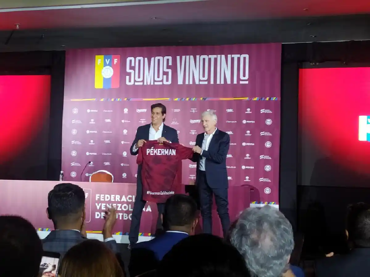 Pekerman fue presentado como DT de Venezuela