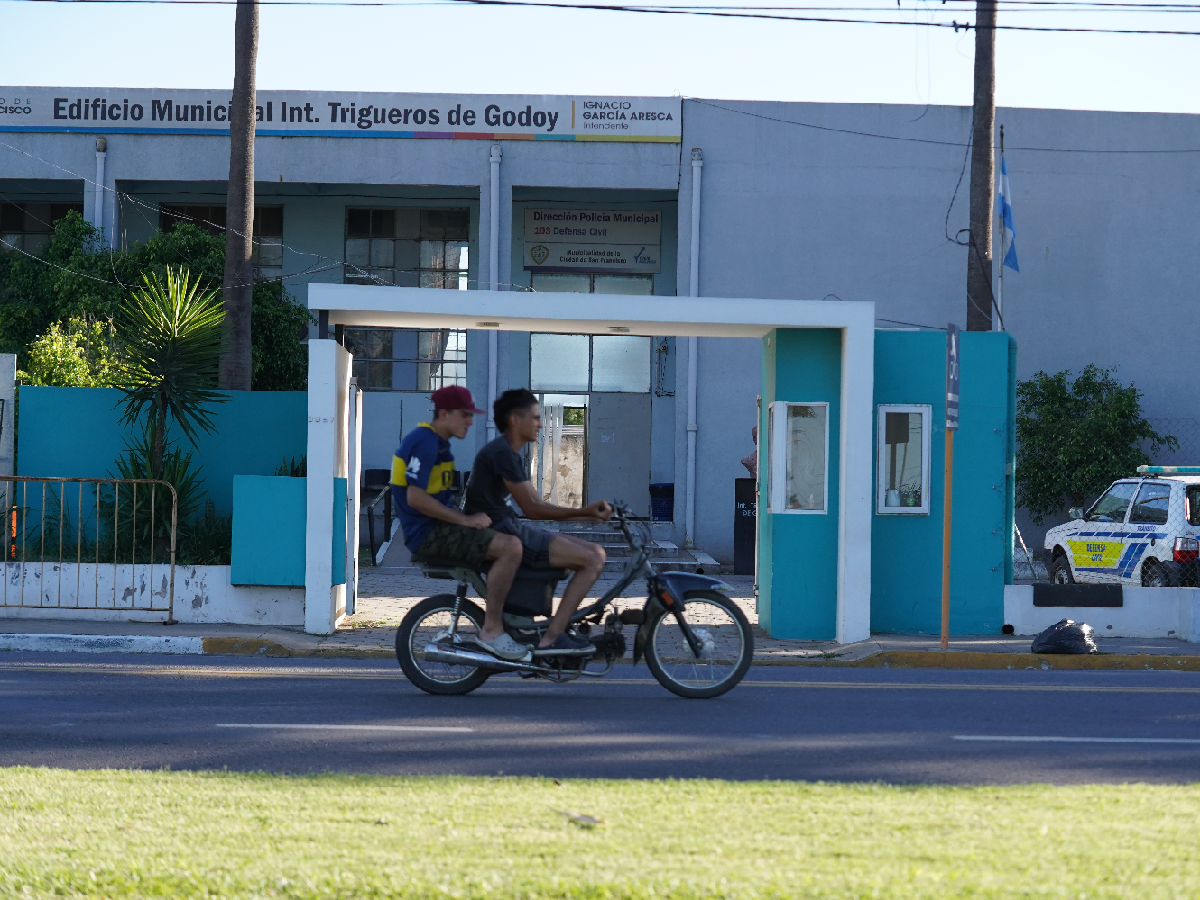 Fuerte operativo interfuerzas en avenida Cervantes      