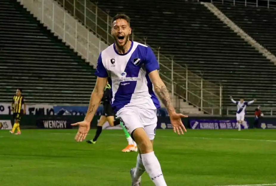 Felipe Cadenazzi: “Estamos dando una muestra de carácter”