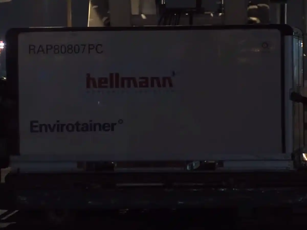 Llegaron al país más de un millón de vacunas AstraZeneca y Sinopharm