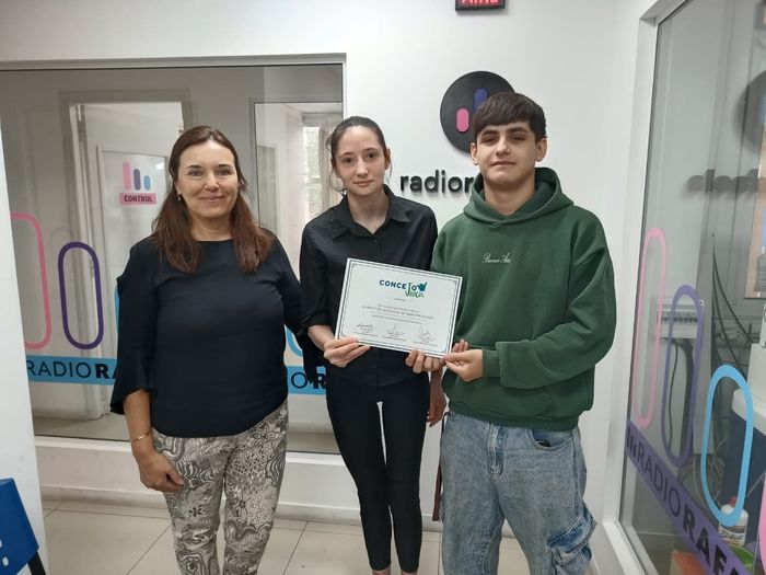 Fabricio y Agustina - estudiantes de la EESO N° 429 "Mario R. Vecchioli"