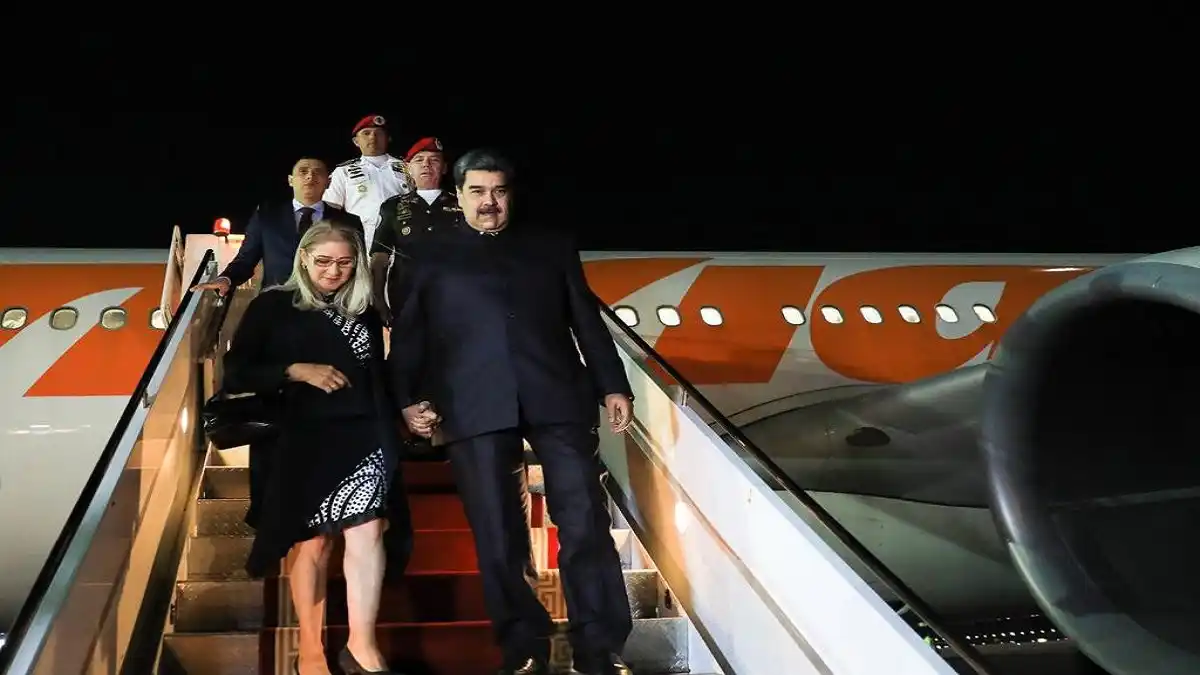 Maduro llega a Egipto para hablar del cambio climático