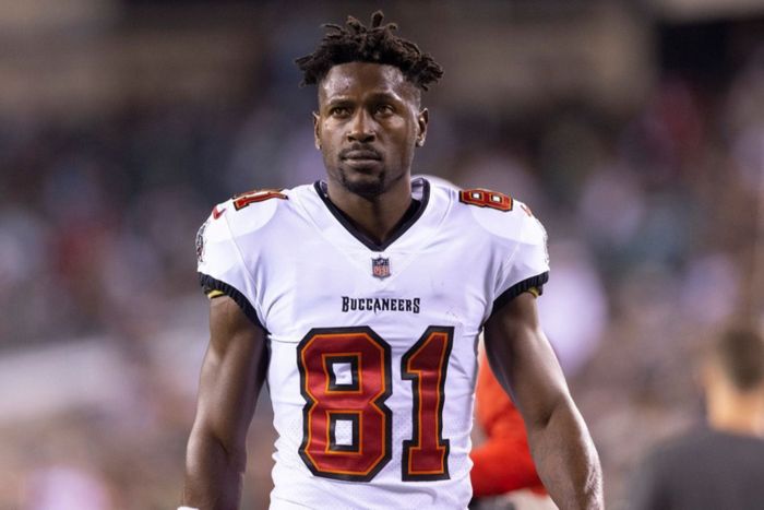 Antonio Brown atraviesa un complejo presente, pero muestra la picardía de siempre (Vía: X).