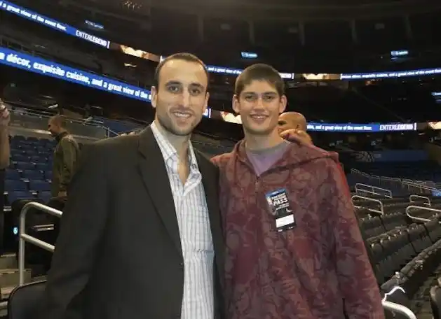 Ginóbili y Garino años atrás, ahora compañeros en los Spurs. 