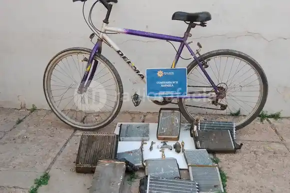 Se metió una taller y robó 14 radiadores: terminó detenido