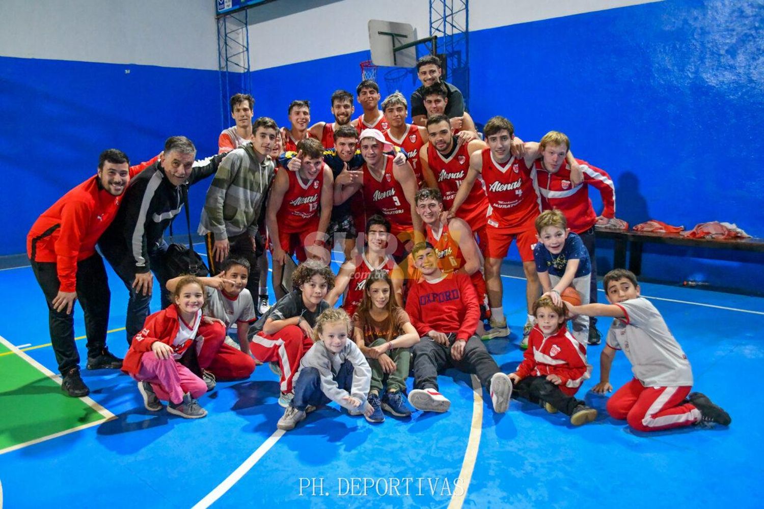 Atenas le ganó con autoridad al Club Ciudad y se quedó con el clásico
