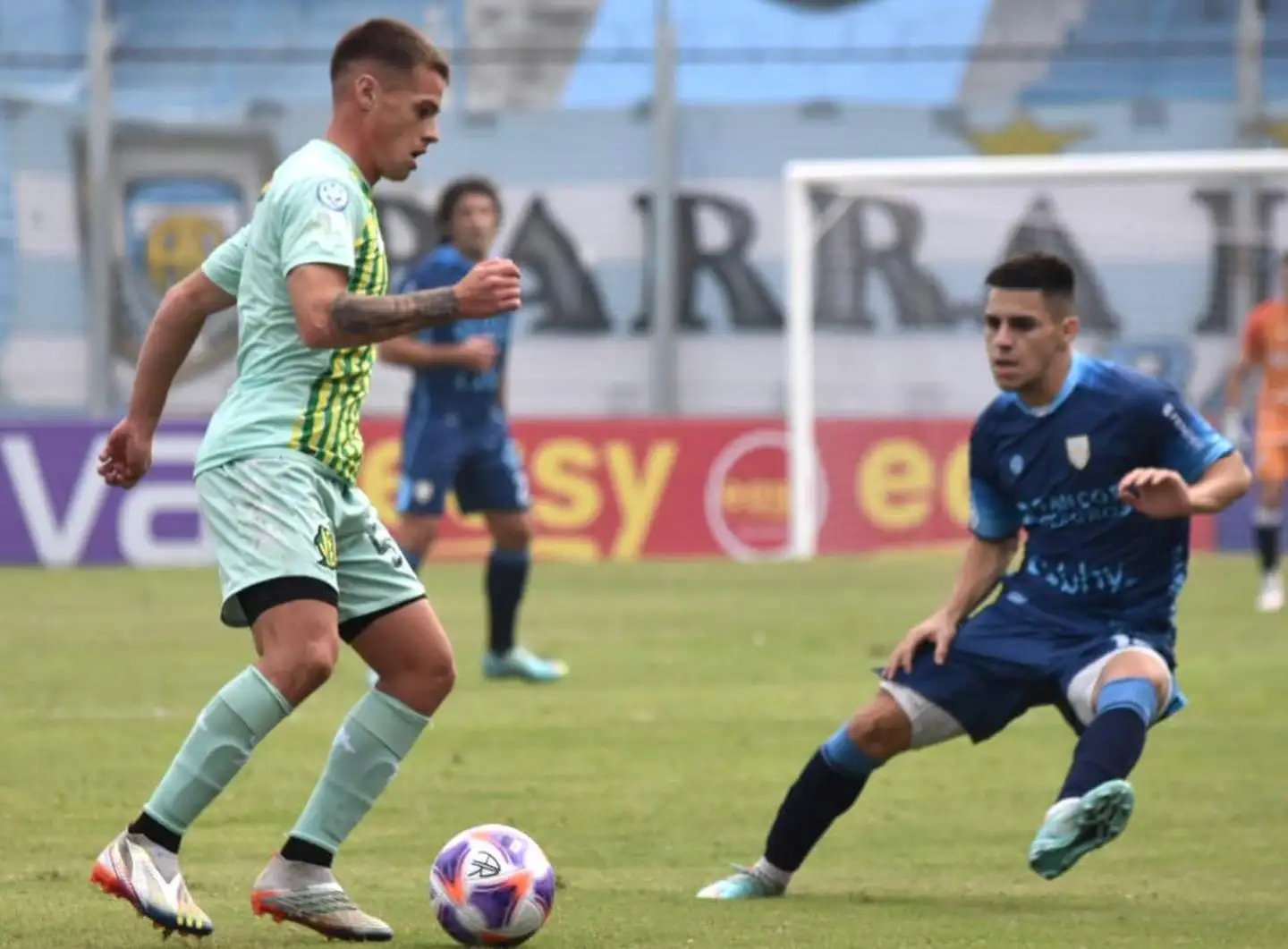 Aldosivi viajó pensando en la Copa Argentina con novedades en el mercado