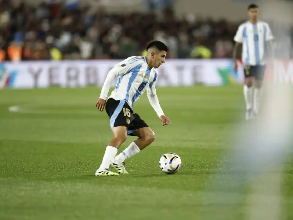 Thiago Almada llevará la 10 de la Selección en el cierre de Eliminatorias ante Ecuador