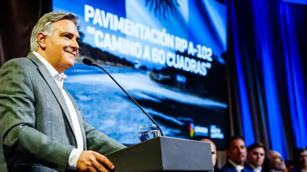 Llaryora: "Sostenemos la inversión pública porque es sinónimo de crecimiento y oportunidades”