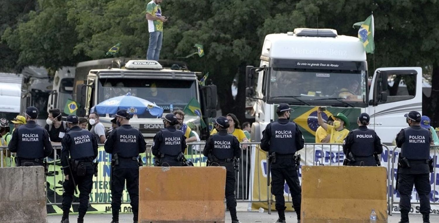 El líder de los camioneros bolsonaristas denunció persecución y pidió asilo en México