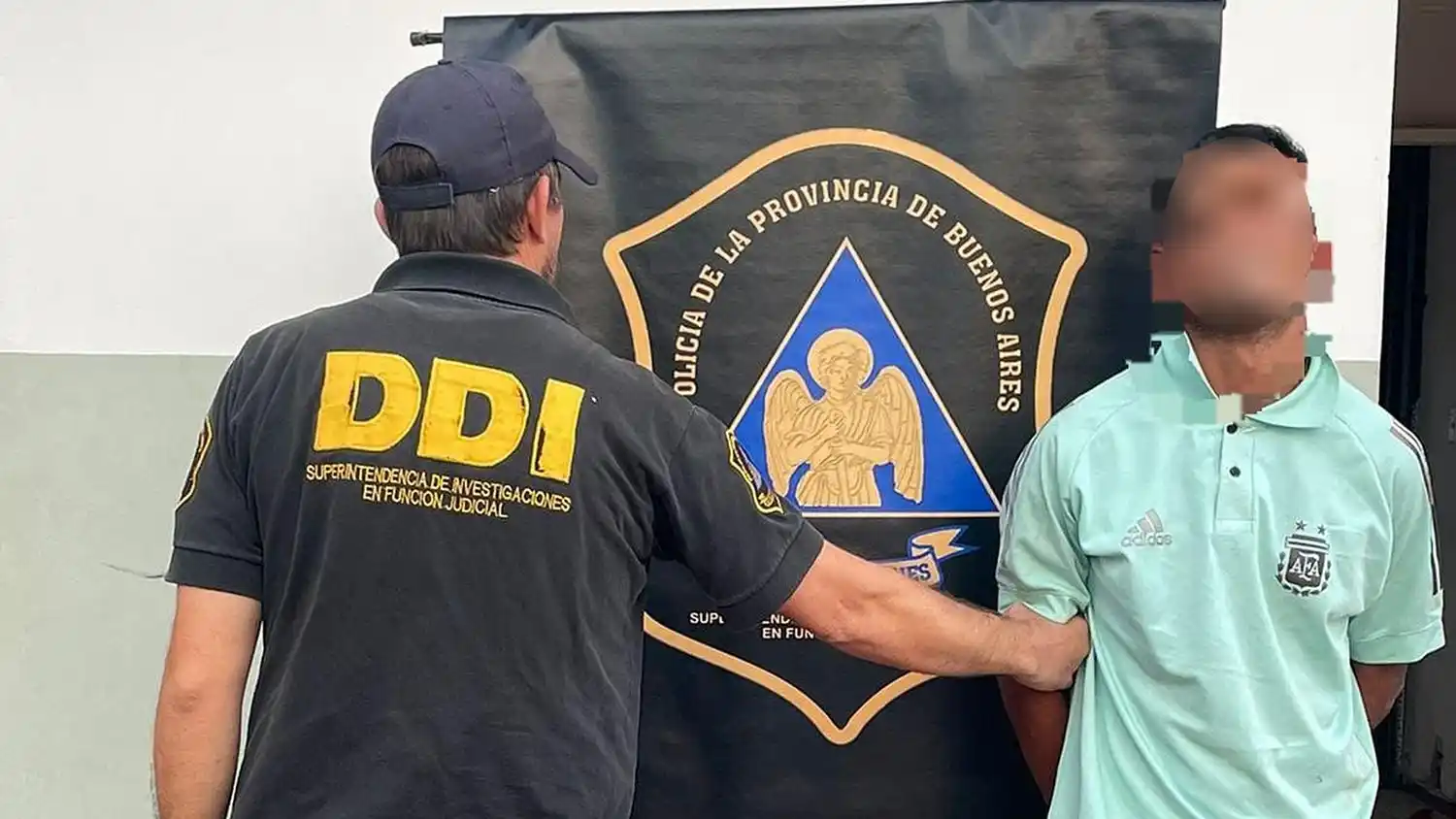 acusado de robar supermercados chinos fue detenido por la policía de pilar