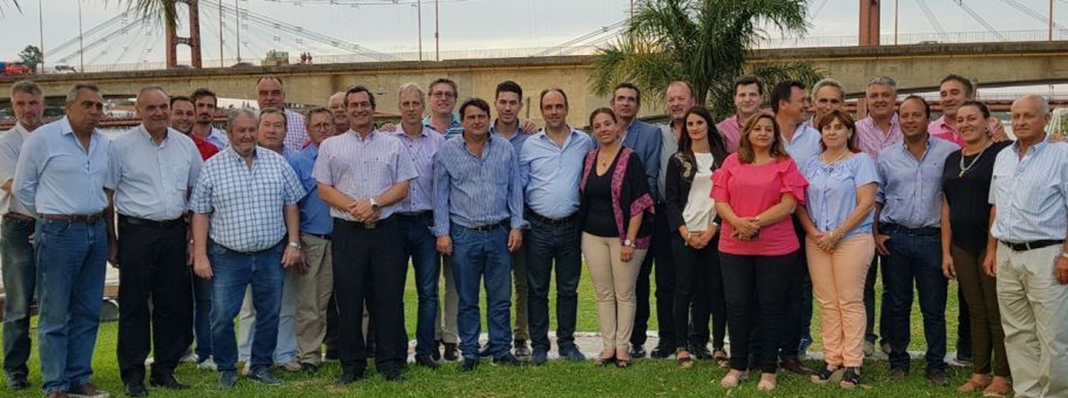 Intendentes radicales solicitaran reuniones con legisladores