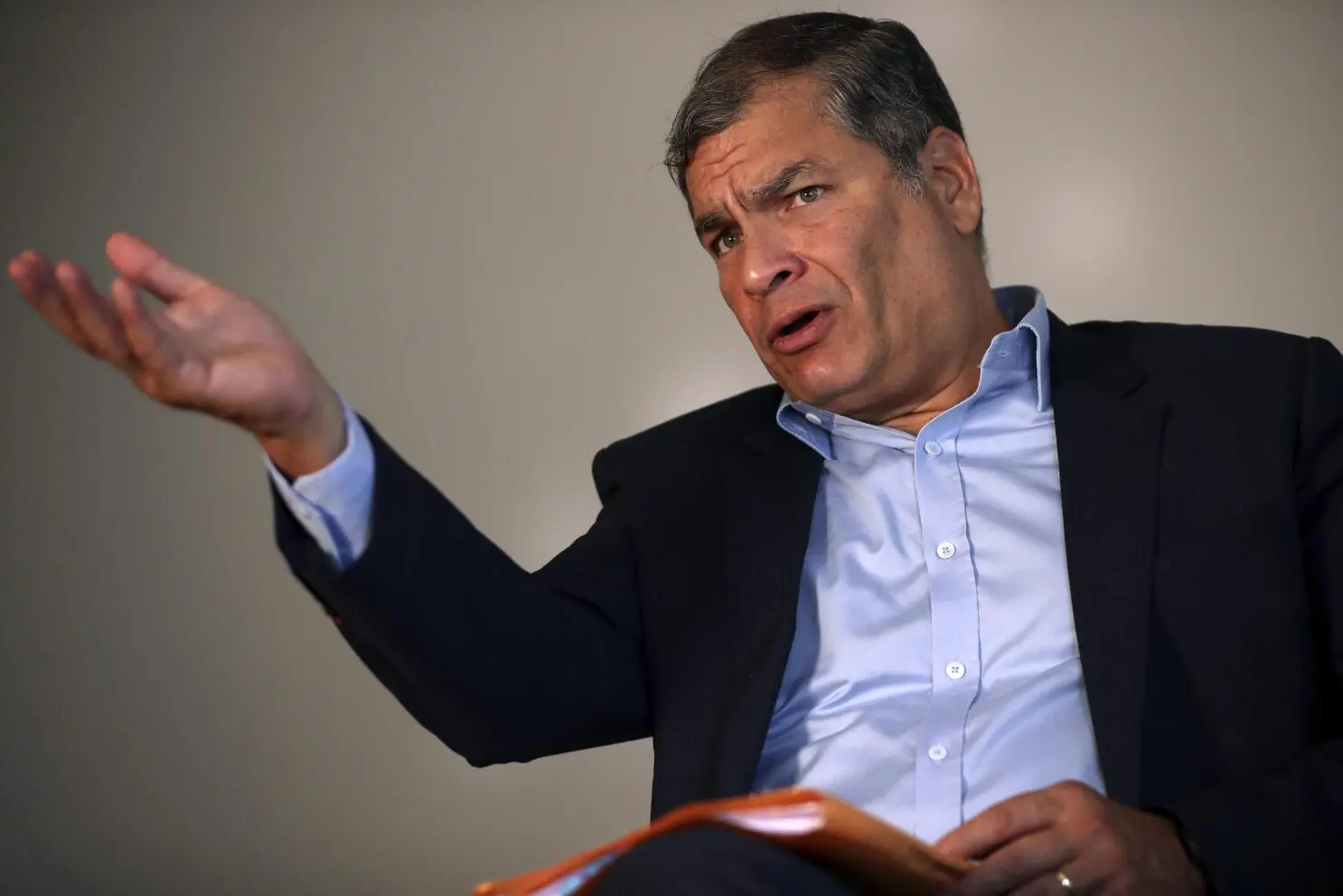 Tremenda pelea entre Rafael Correa y periodistas de la FM (Video)