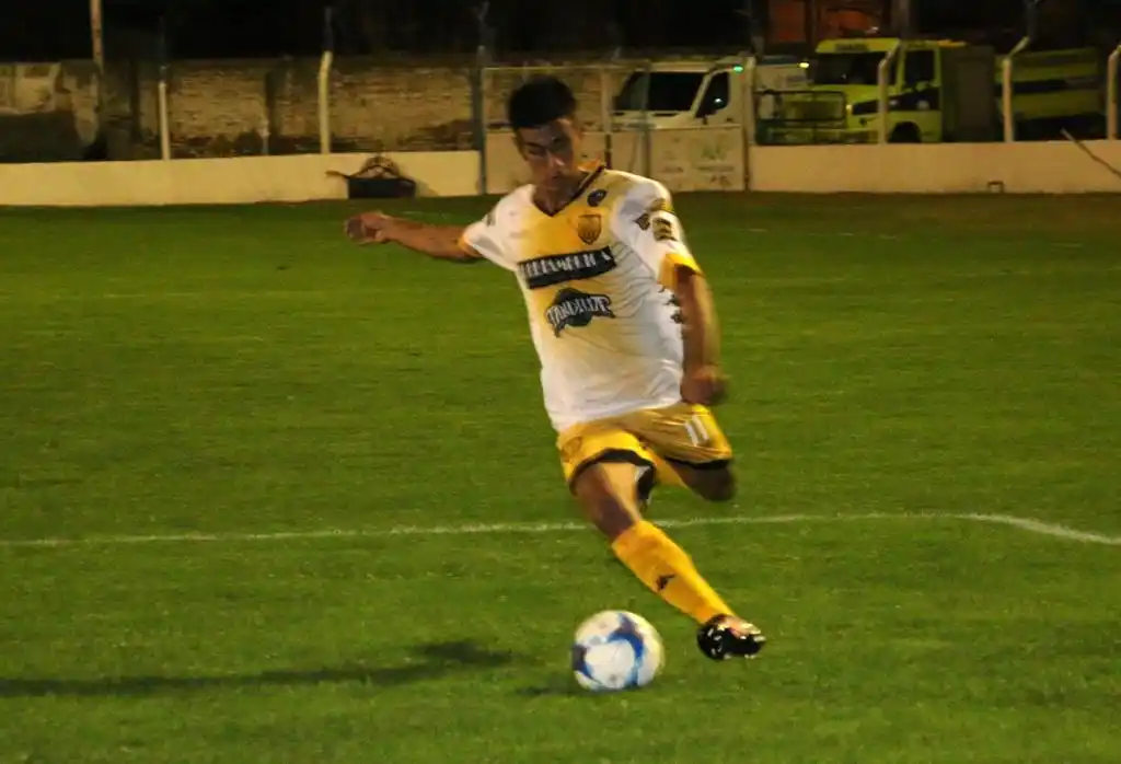 B NACIONAL: Santamarina viaja para  jugar mañana en Adrogué