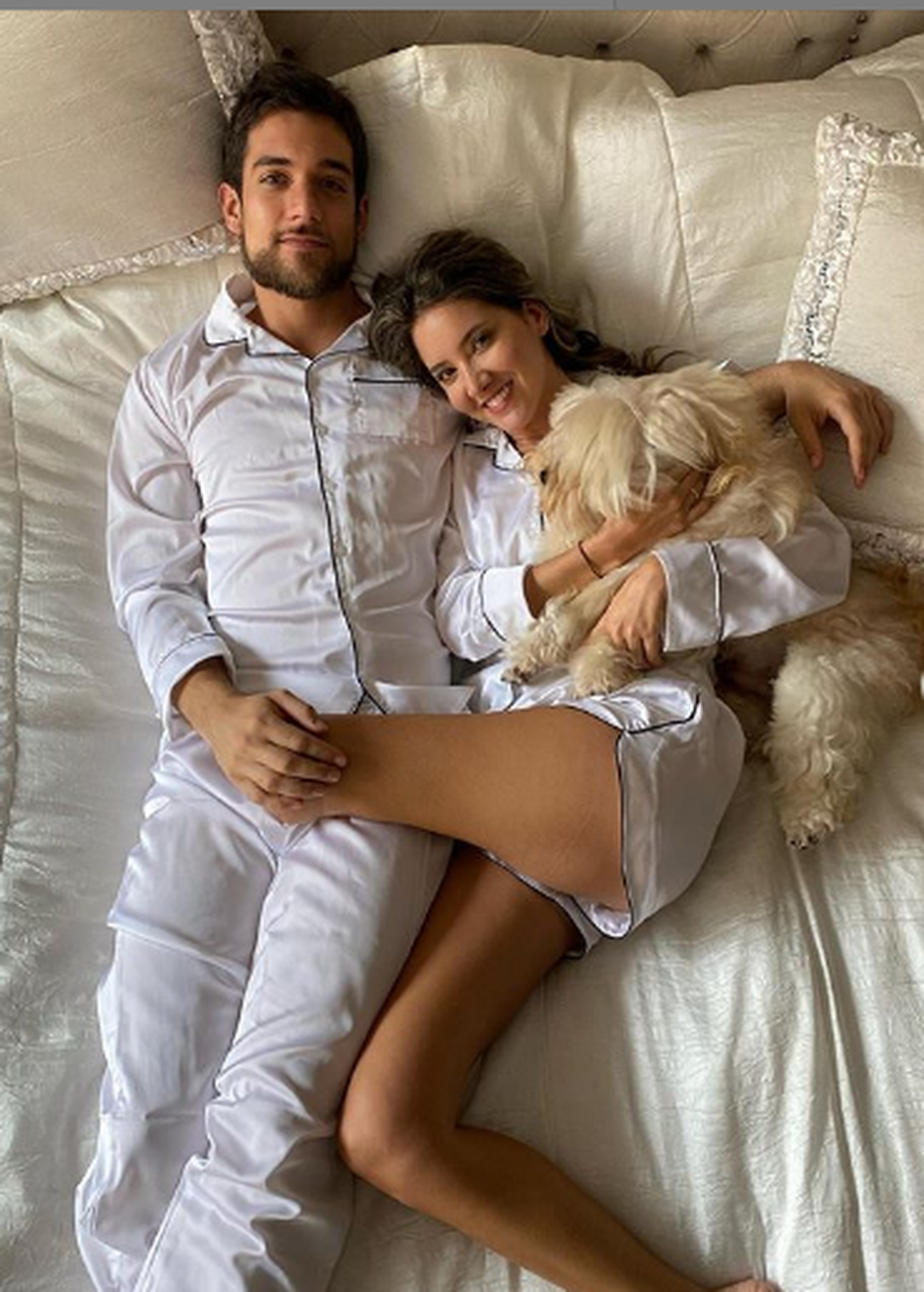Esta es una de las fotografías de la publicación de Instagram en la que destila amor Daniela Álvarez.