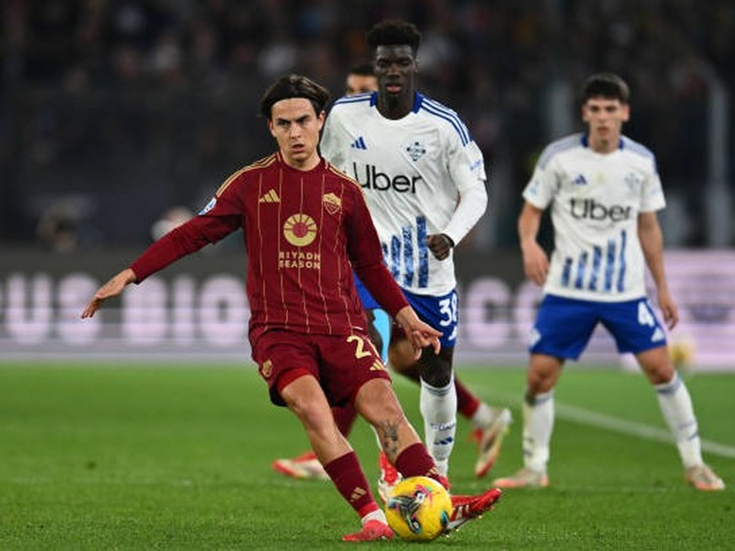 Roma venció al Como