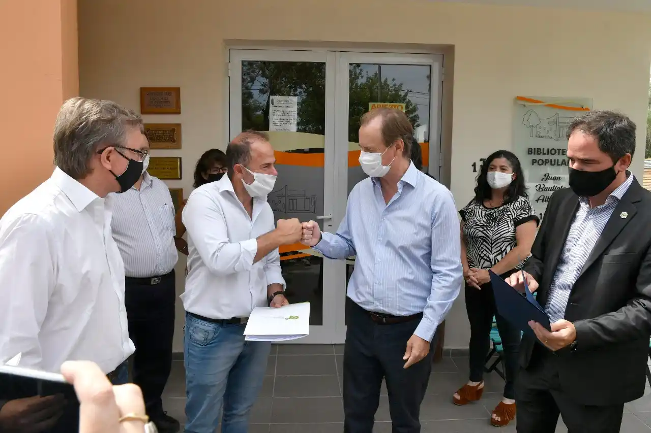 Larroque: Bordet entregó viviendas y destacó el trabajo articulado con el municipio