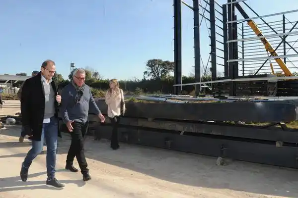 Julio Zamora recorrió las obras del nuevo Parque Industrial de Tigre