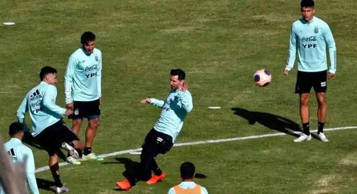 La Selección Argentina ya realizó el primer entrenamiento. Hoy continúa la actividad