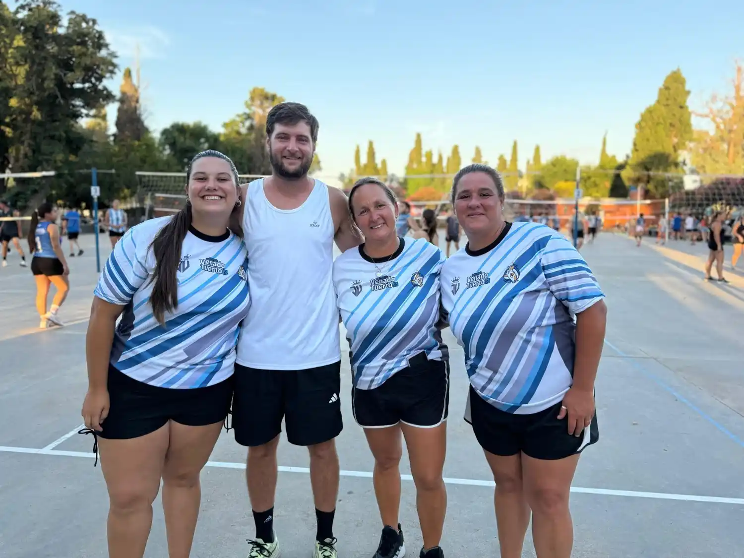 Diversión y camaradería en el Parque Municipal. Foto. MVT