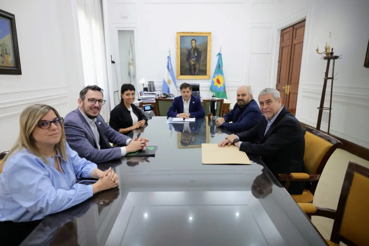 Kicillof firmó convenio con intendentes