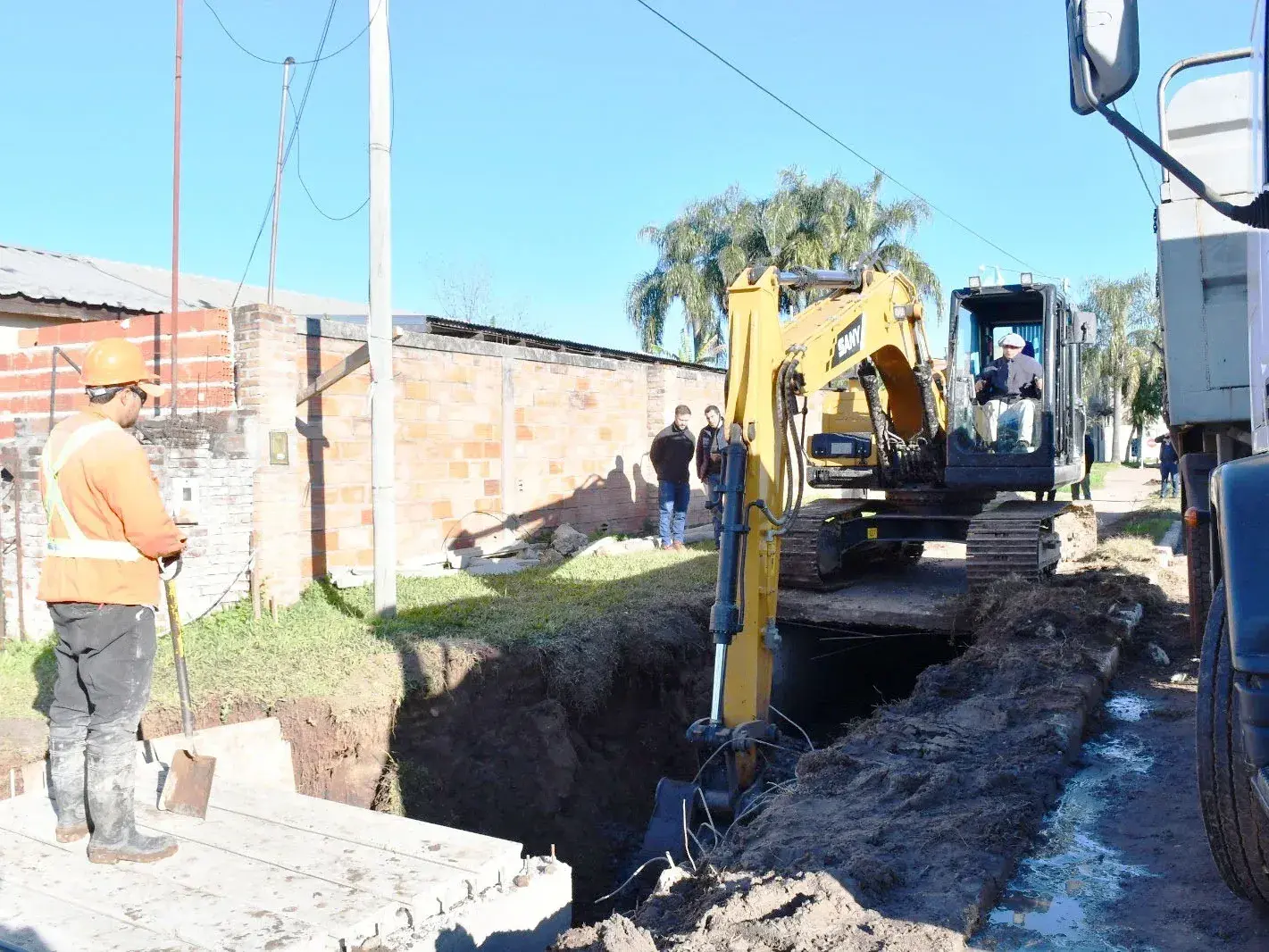 La municipalidad realiza obras hidráulicas en distintos puntos de la ciudad
