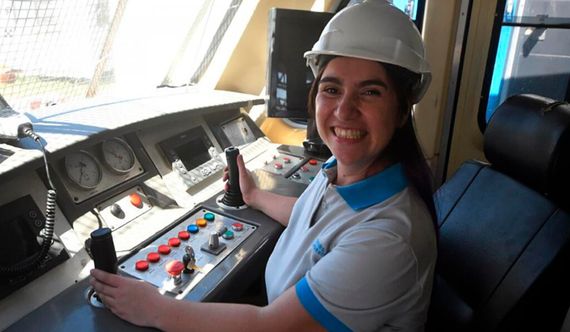 Políticas de género para que haya más trabajadoras en el transporte terrestre