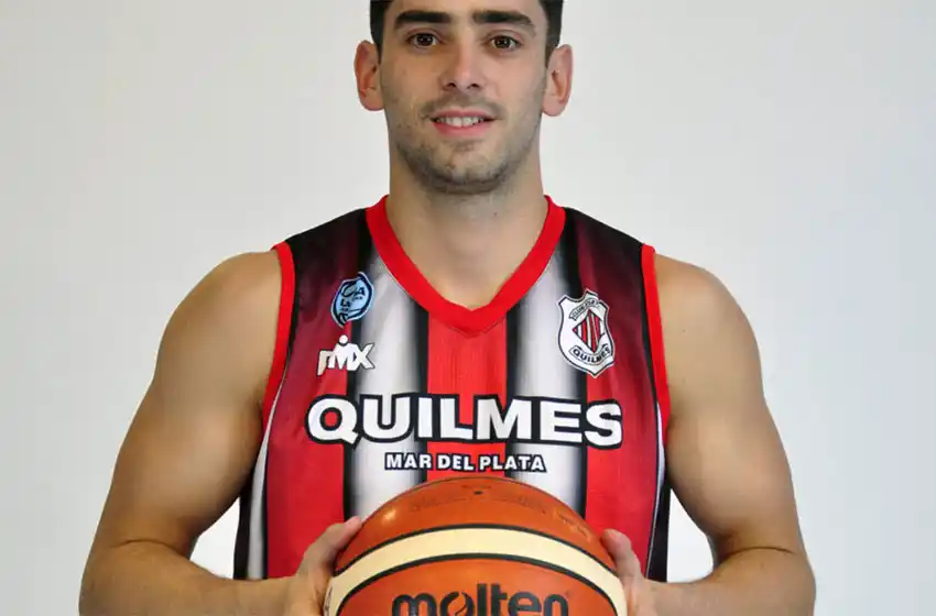 Raúl Pelorosso jugará una temporada más en Quilmes