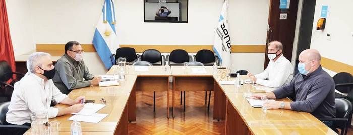 Fructífera reunión en la Sede Central del SENASA