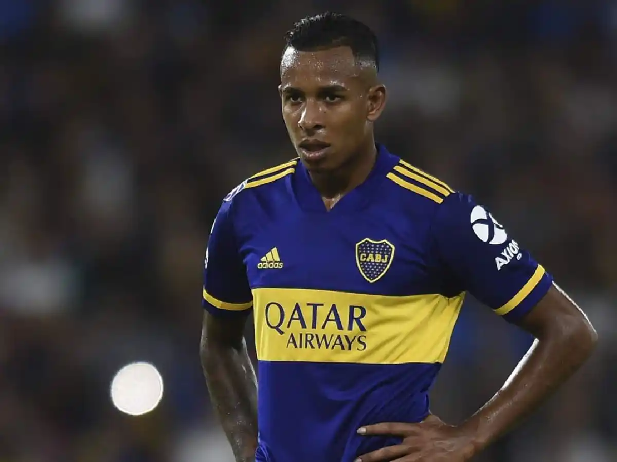 A VIlla le permiten salir del país para jugar la Copa