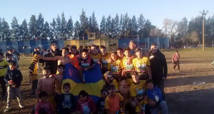 Por penales, Independencia gritó campeón en quinta