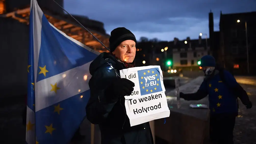 Problemas aduaneros, enojos y disputas diplomáticas en el primer mes del Brexit