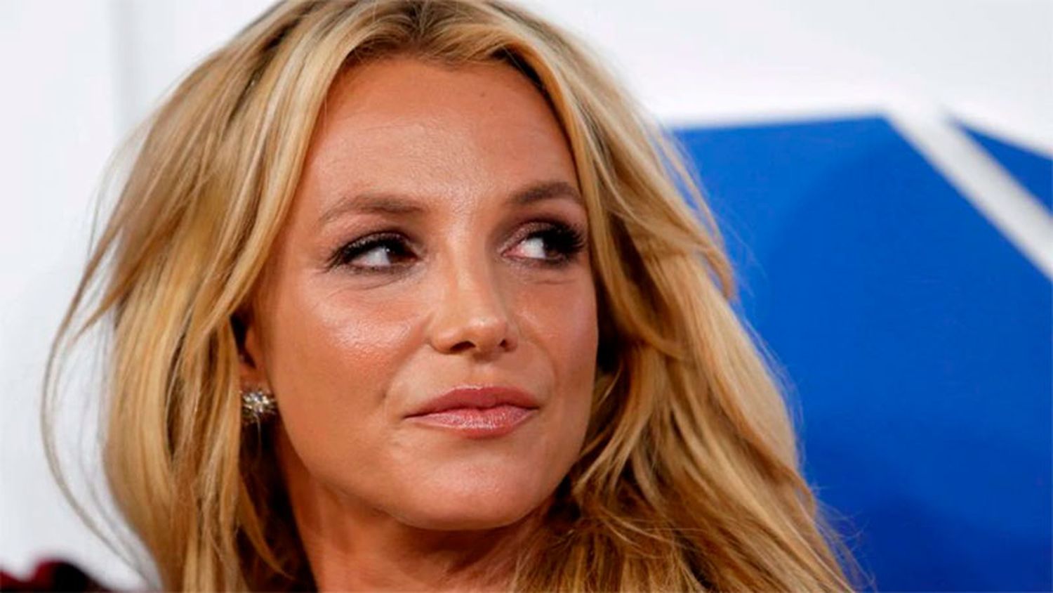 Jueza ordenó el fin de su tutela legal de Britney Spears tras 13 años