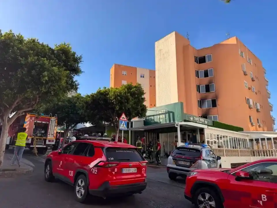 El incendio comenzó en el tercer piso.