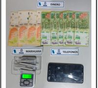 Le confiscaron 5 cigarrillos de marihuana a un hombre de 60 años