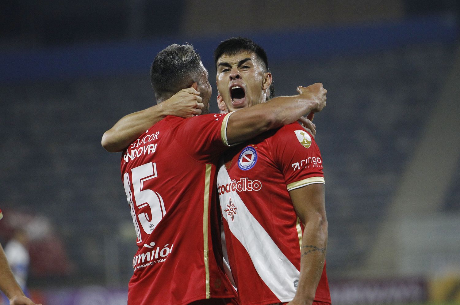 Argentinos quiere pasar ante Olimpo