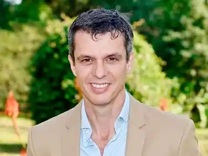 Proponen que IOSPER brinde cobertura integral a víctimas de violencia de género