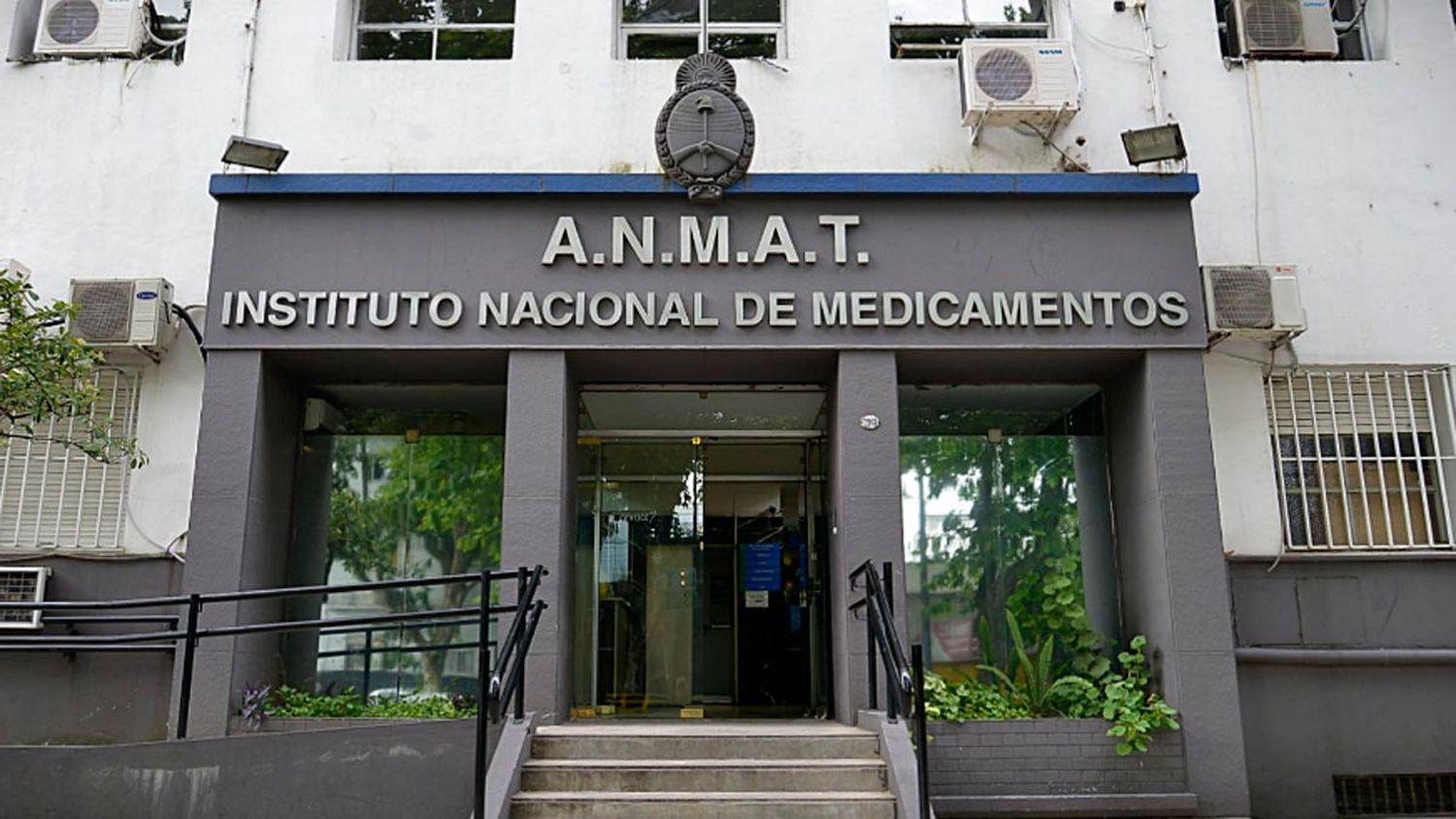 La Anmat clausuró a una nueva planta farmacéutica
