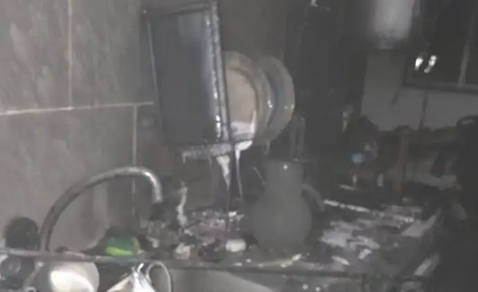El foco de incendio fue de una gran magnitud, según el reporte policial.