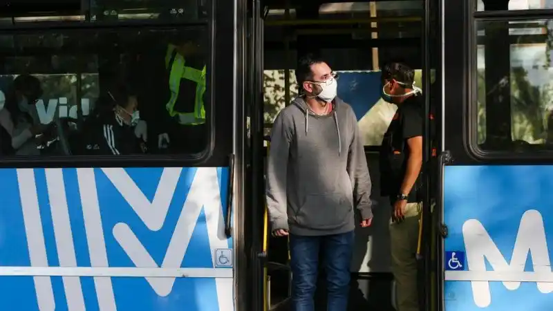 Rosario: choferes en estado de alerta por la falta de pago de salarios de mayo