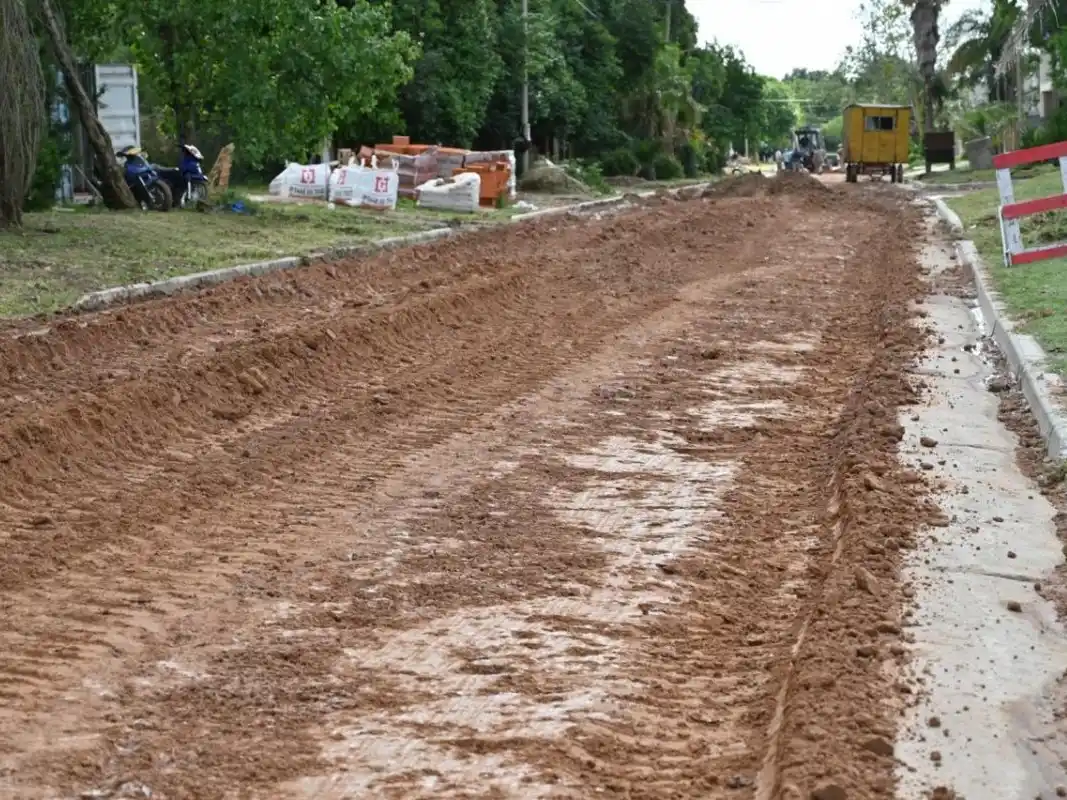 Realizan los trabajos previos para el asfaltado de más de 400 metros de Gervasio Méndez