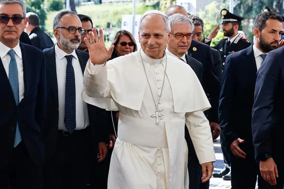 Fotografía del papa León XIV llegando al Hospital Universitario Agostino Gemelli de Roma (EFE/Angelo Carconi)