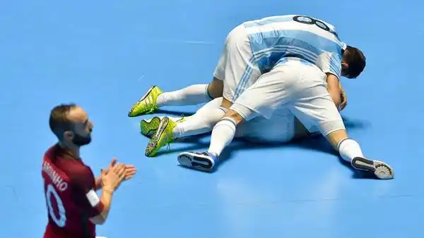 Argentina le ganó a Portugal y es finalista del Mundial de futsal