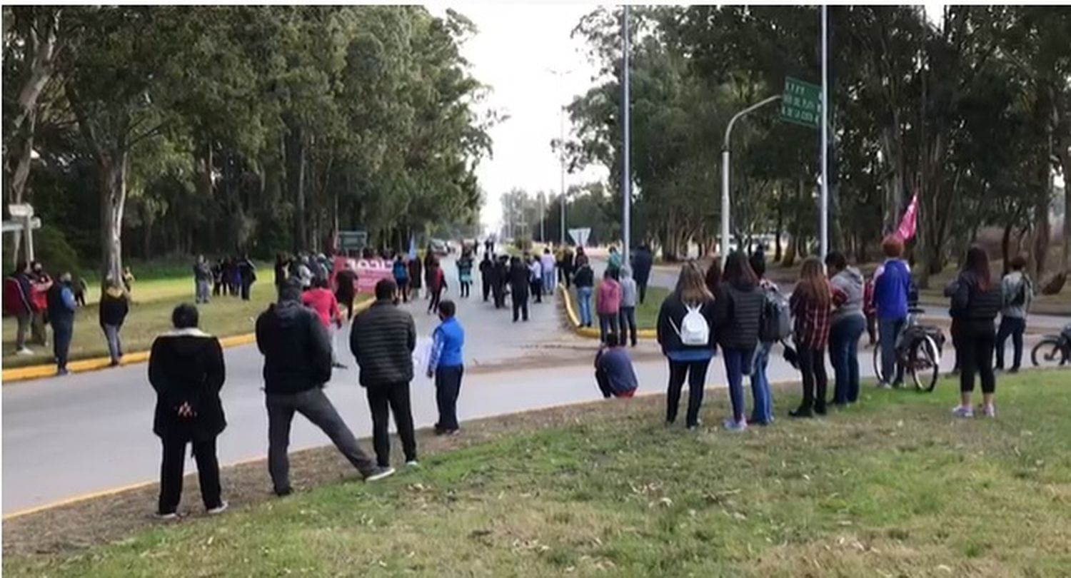 Municipales de Pinamar no cobraron sueldos y podrían ir al paro este lunes