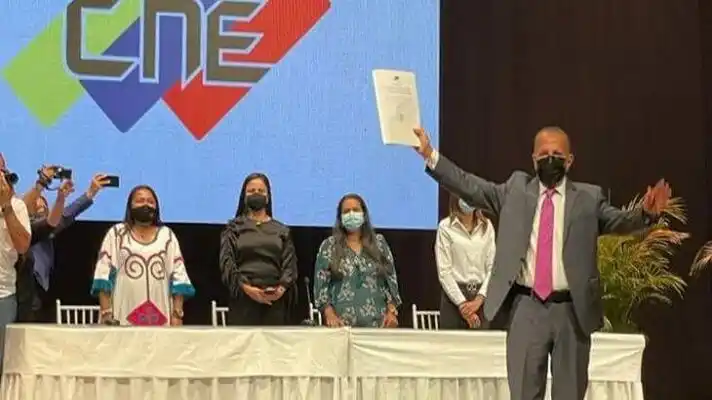 ¿MANUEL ROSALES EL JARRÓN CHINO? Le quitan el control sobre puentes, peajes y aeropuertos en el Zulia