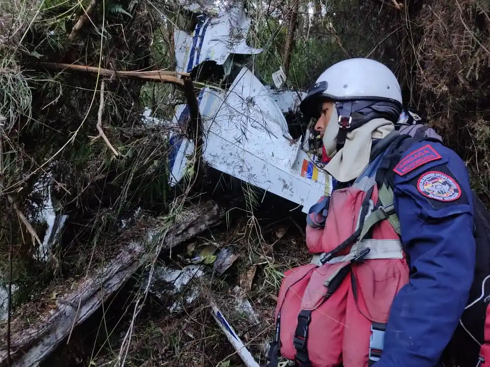 Encuentran la avioneta que cayó en Miranda