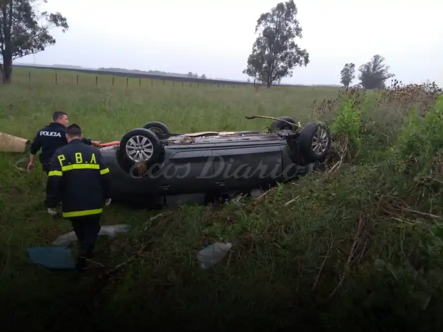 Choque y vuelco en la ruta 88