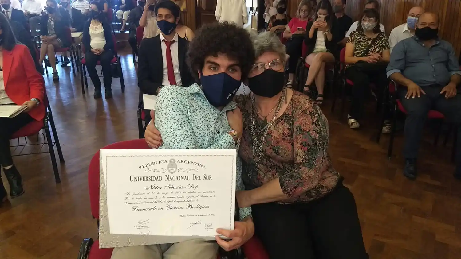 Joven no vidente de Tres Arroyos se recibió con 9,35 de promedio en la Universidad Nacional del Sur