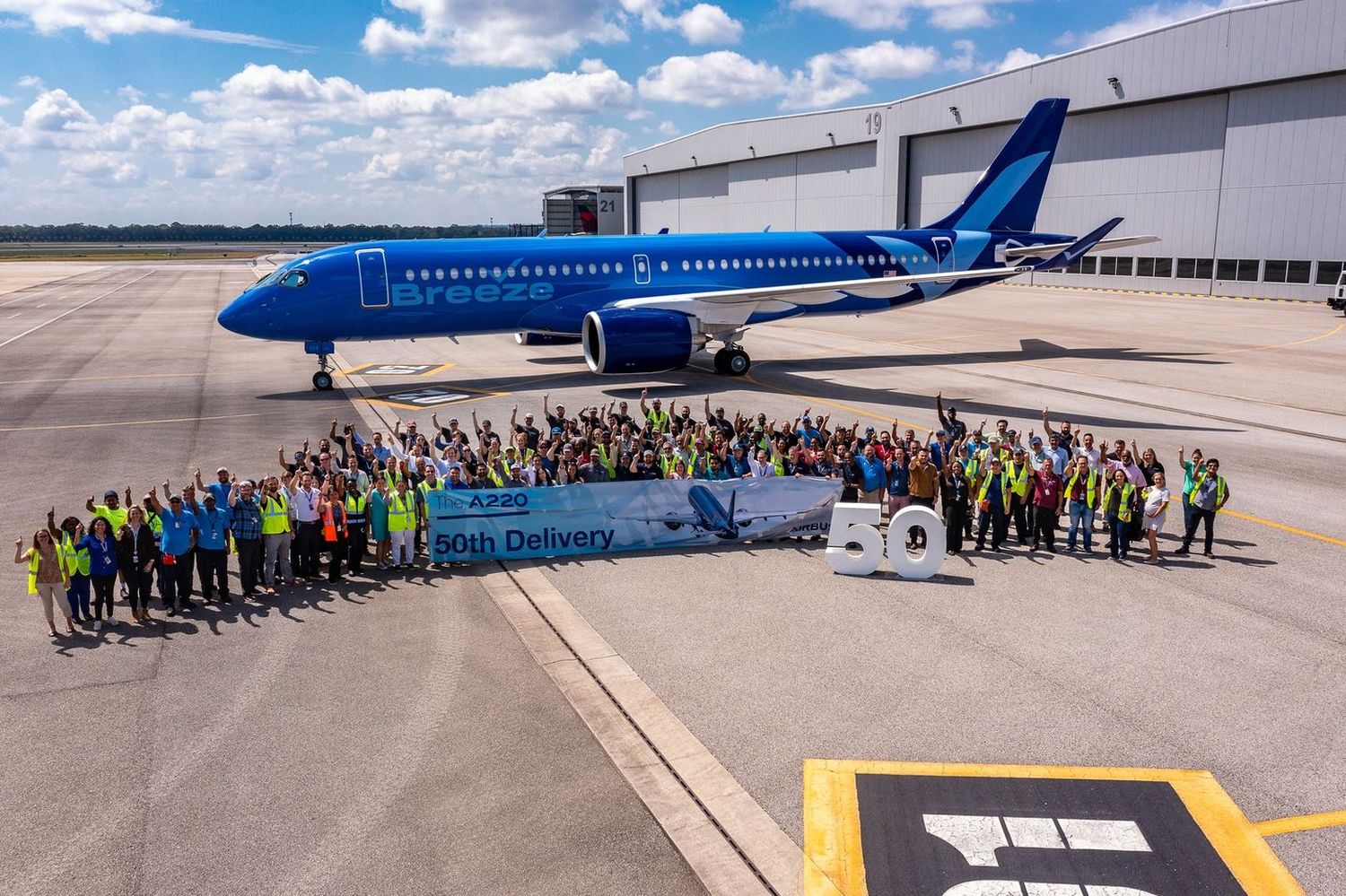 Airbus entregó el A220 número 50 producido en Mobile