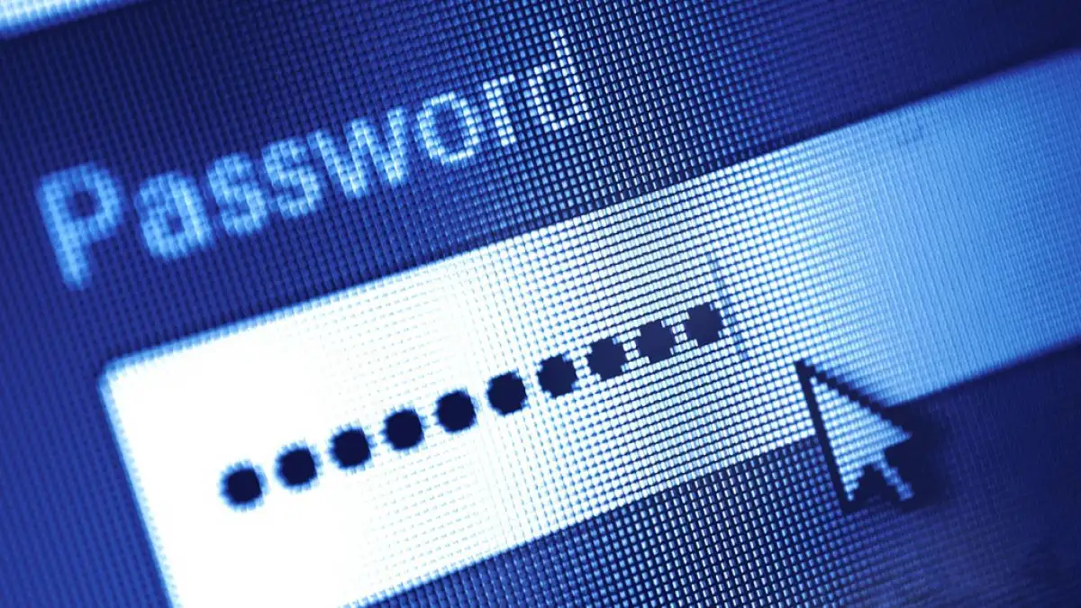 “El avance de la tecnología nos ha quitado la privacidad”